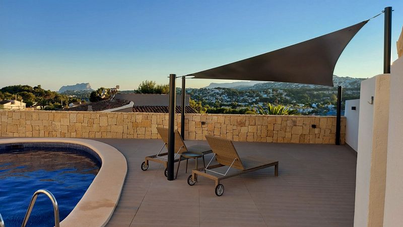 Preciosa villa de nueva construcción con vistas en Moraira - Max Villas