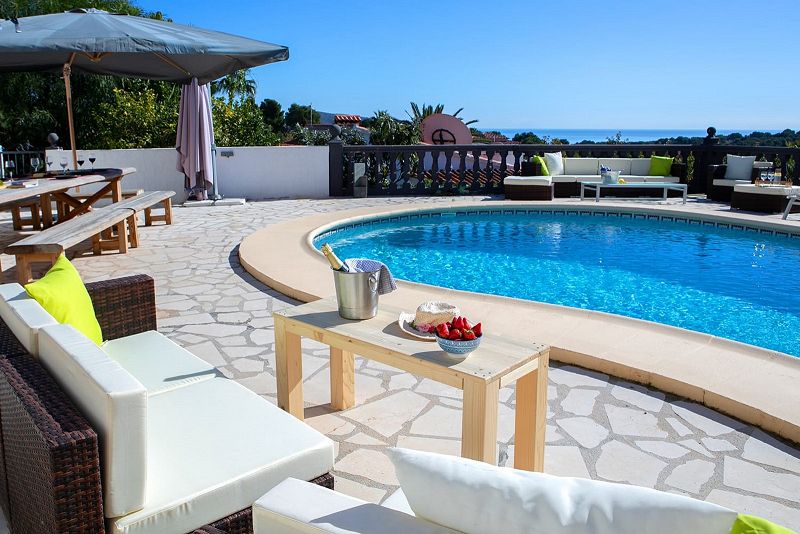 Villa con vistas al mar en Moraira - Max Villas