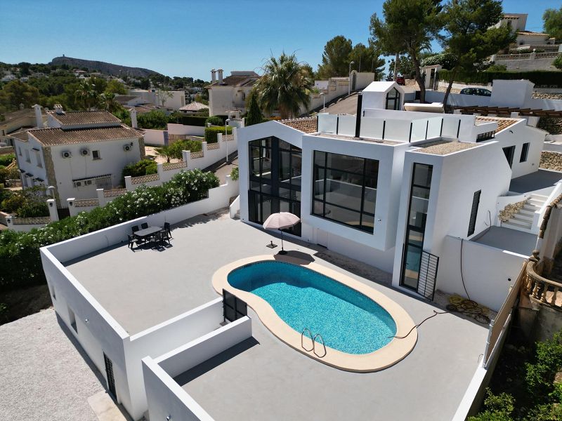 Modern villa for sale in Moraira - Max Villas