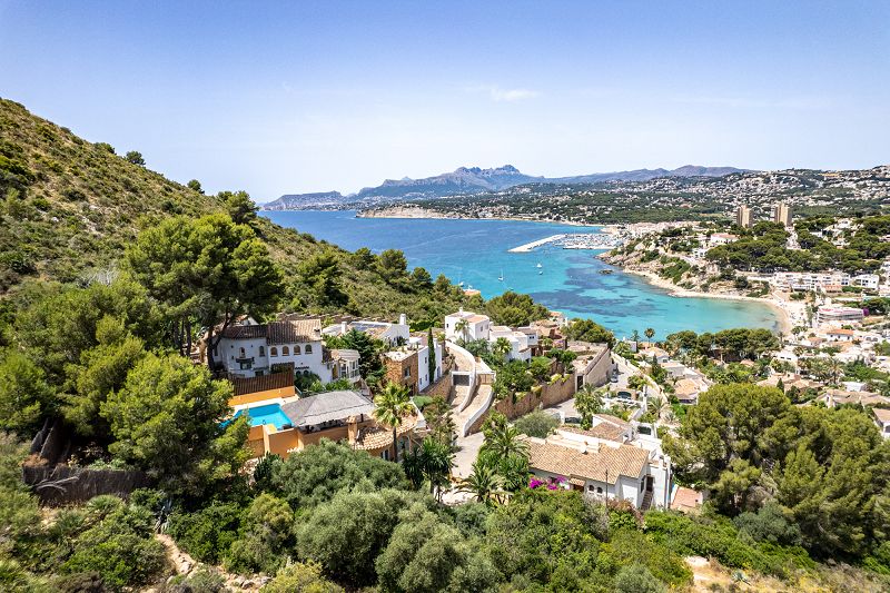 Villa met prachtig zeezicht te koop in Moraira - Max Villas