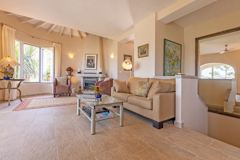 Villa met prachtig zeezicht te koop in Moraira - Max Villas