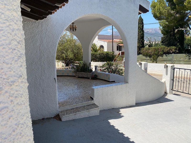 Charming detached house for sale in Calpe - Max Villas