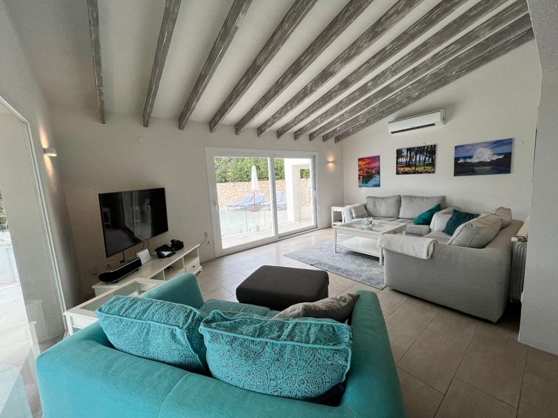 Villa con vistas al mar en venta en Moraira - Max Villas