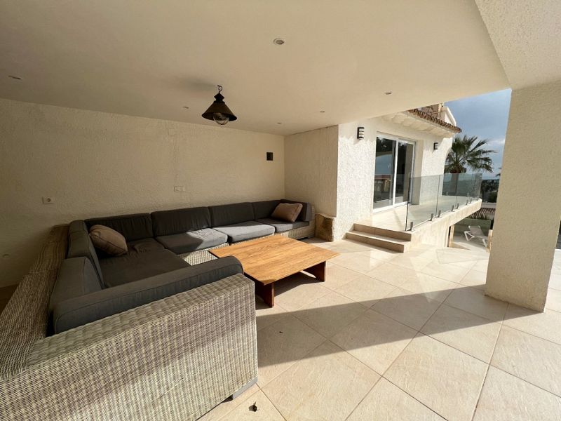 Villa con vistas al mar en venta en Moraira - Max Villas