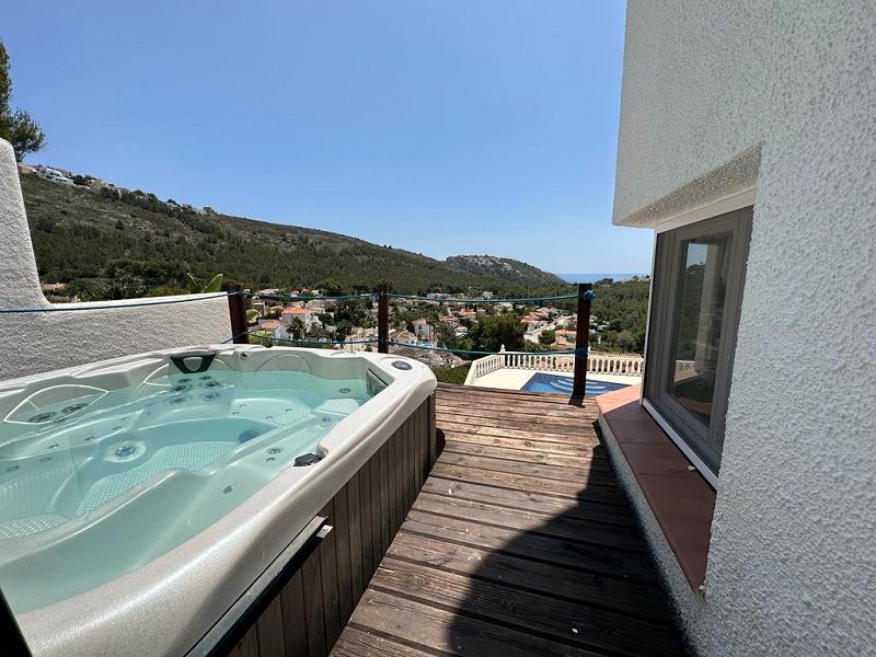 Superbe villa avec vue sur la mer à Moraira - Max Villas