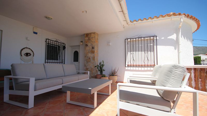 Villa de lujo con vistas al mar en Orba  - Max Villas