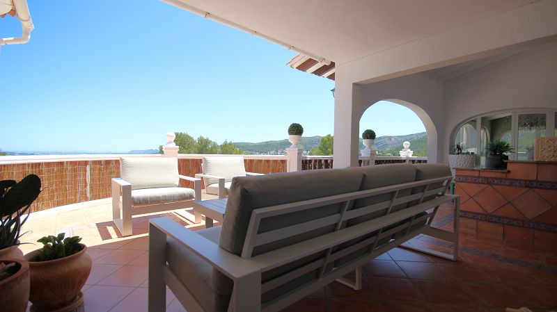 Luxury villa with sea view in Orba - Max Villas