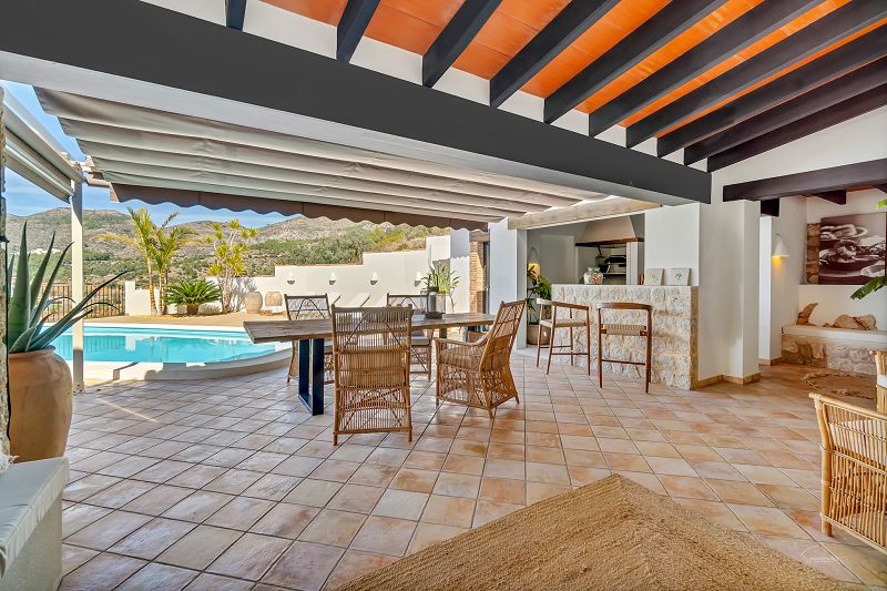 Luxury villa for sale in Llíber - Max Villas