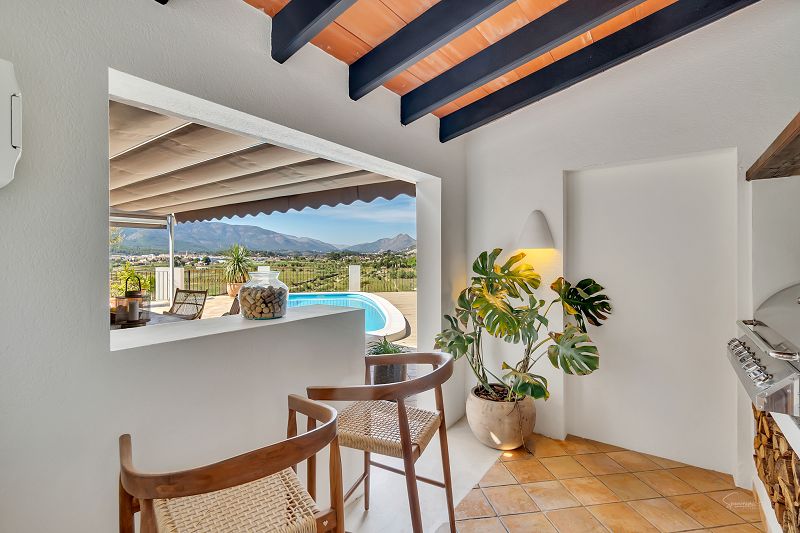 Luxury villa for sale in Llíber - Max Villas