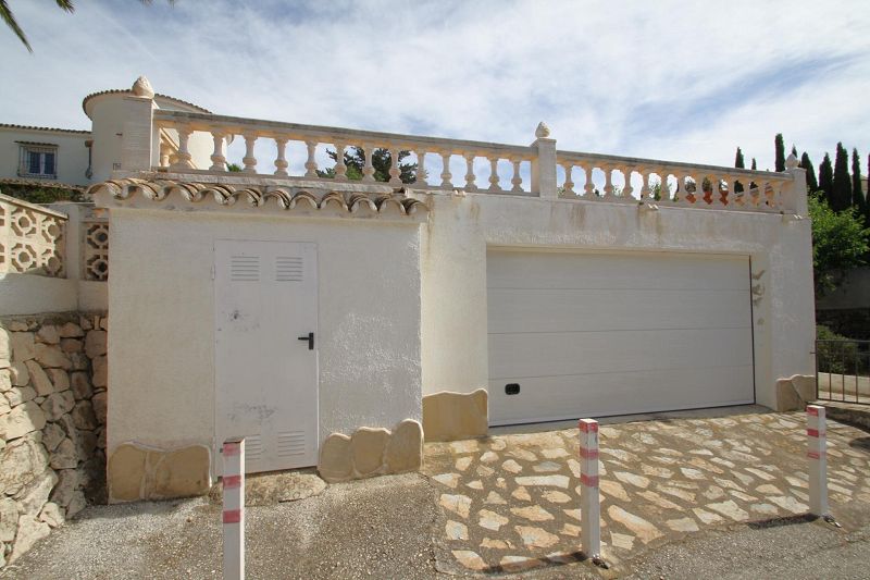 Villa mit freiem Blick in Moraira - Max Villas