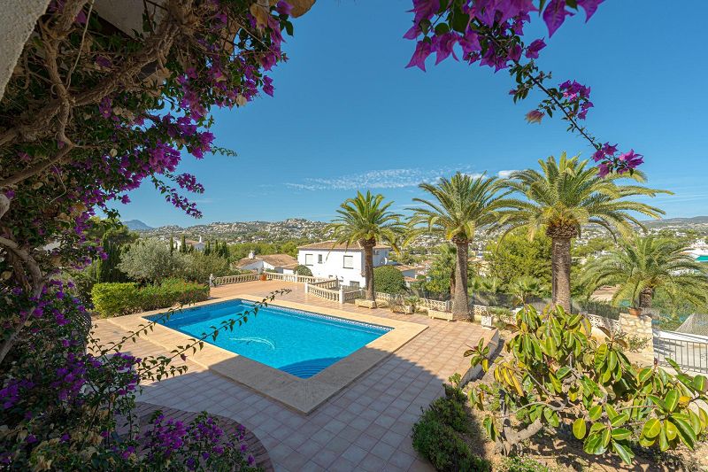 Villa mit freiem Blick in Moraira - Max Villas