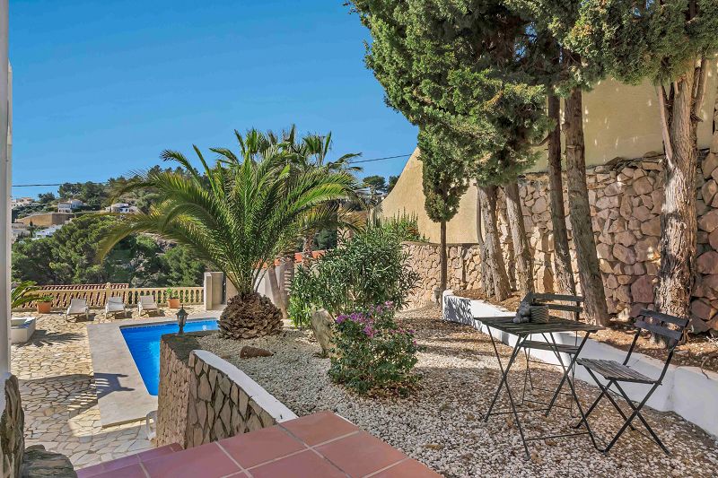 Villa entièrement rénovée avec appartement d'invités à Benissa - Max Villas